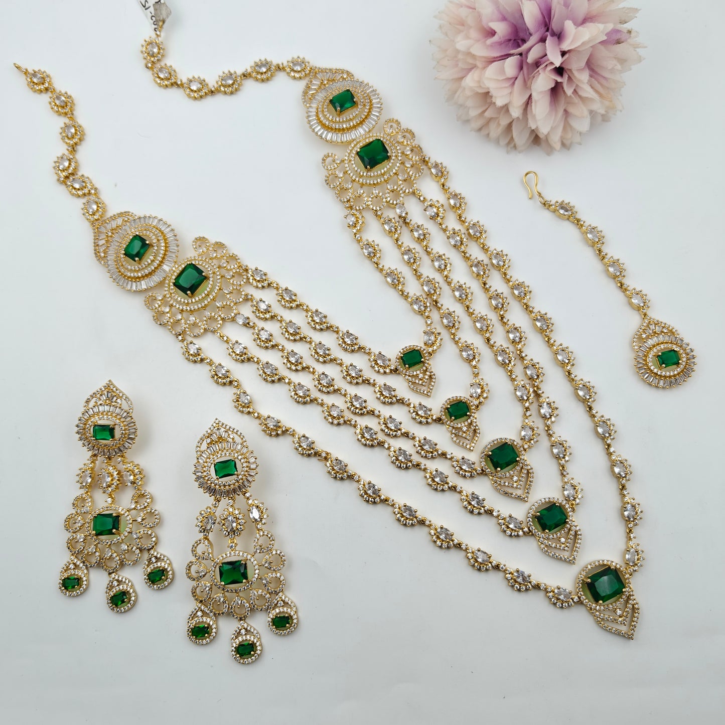 15638 Bridal 5 layers necklace with Mangtikka and hangings
