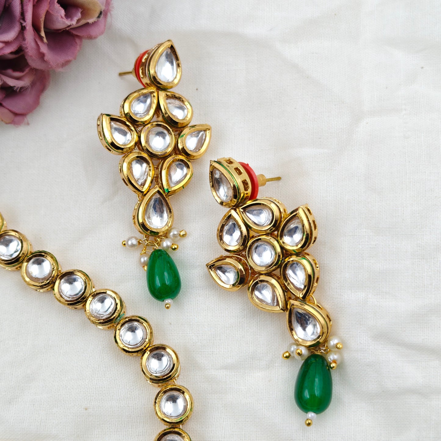 16811 Kundan Set With Green Beads