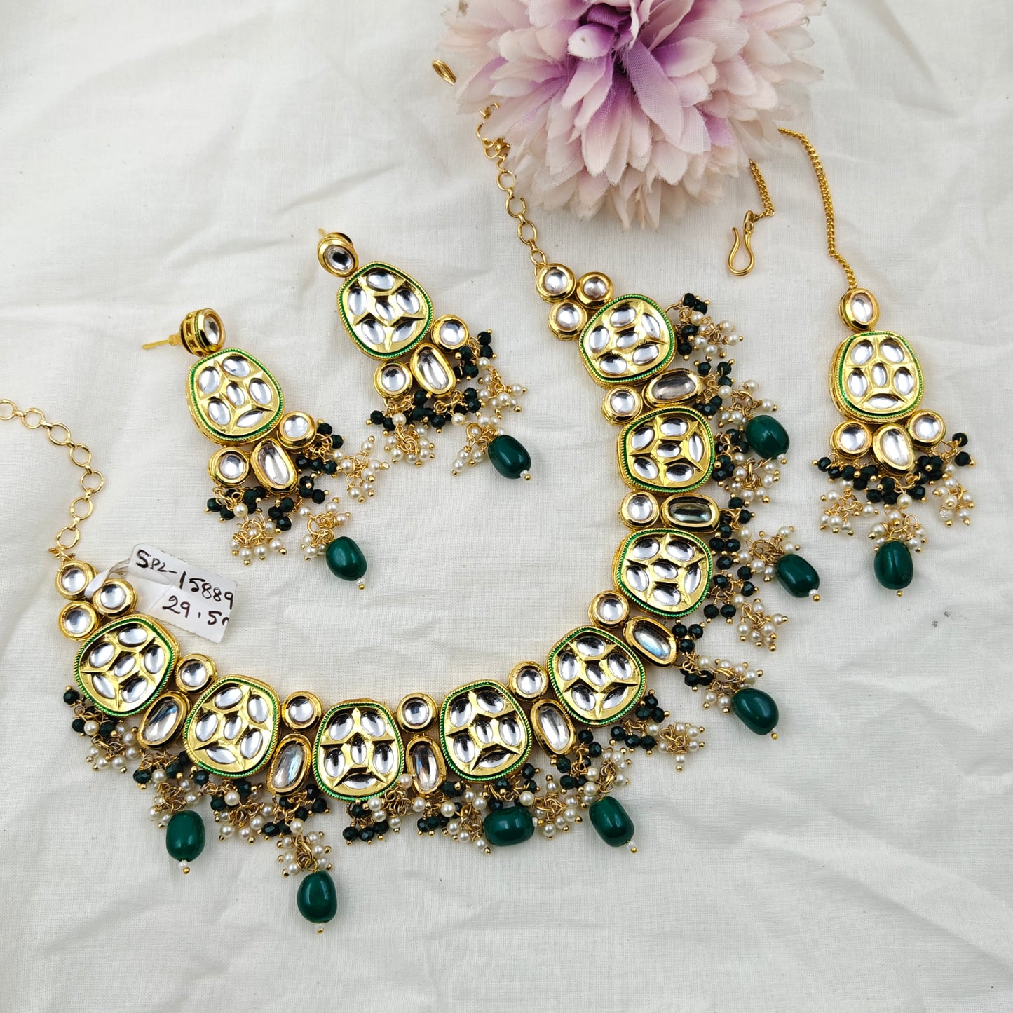 15889 Kundan Short Necklace Green