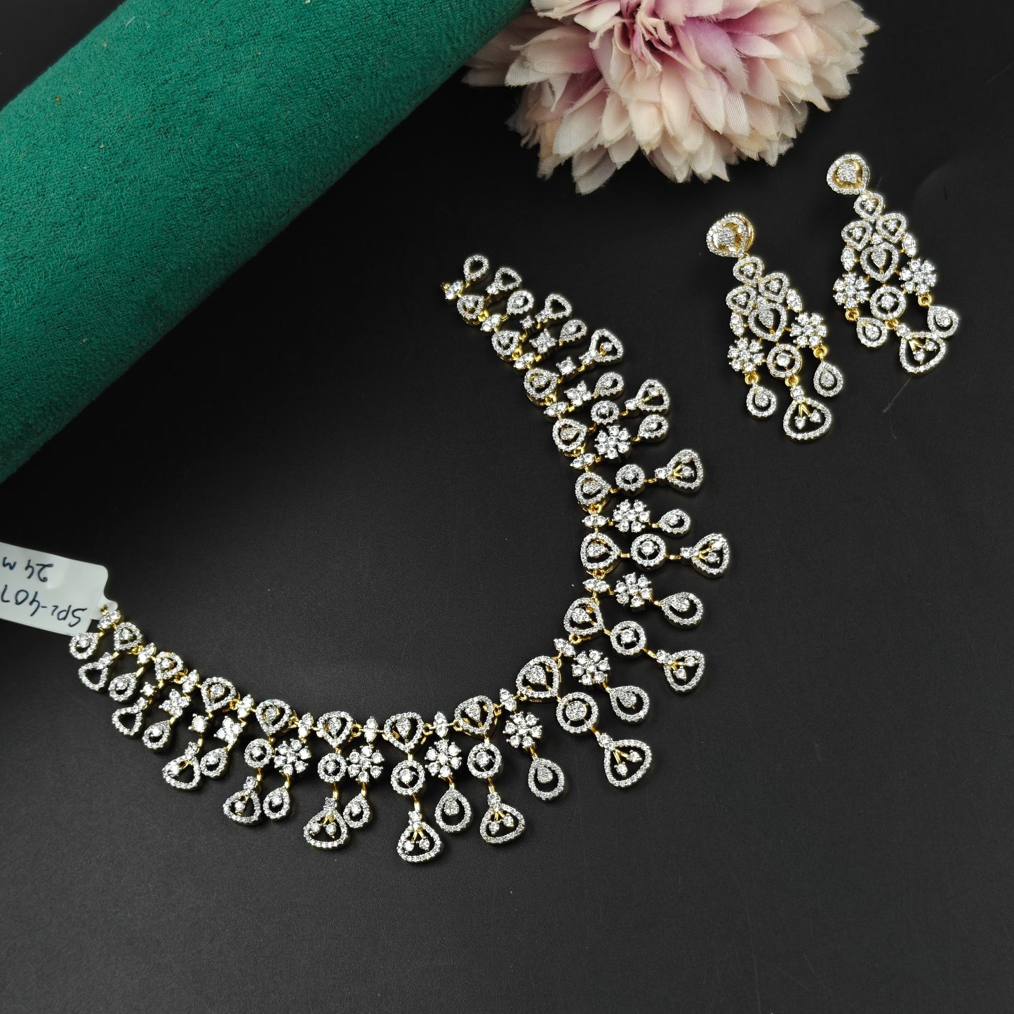 40798 GJ Fancy Necklace