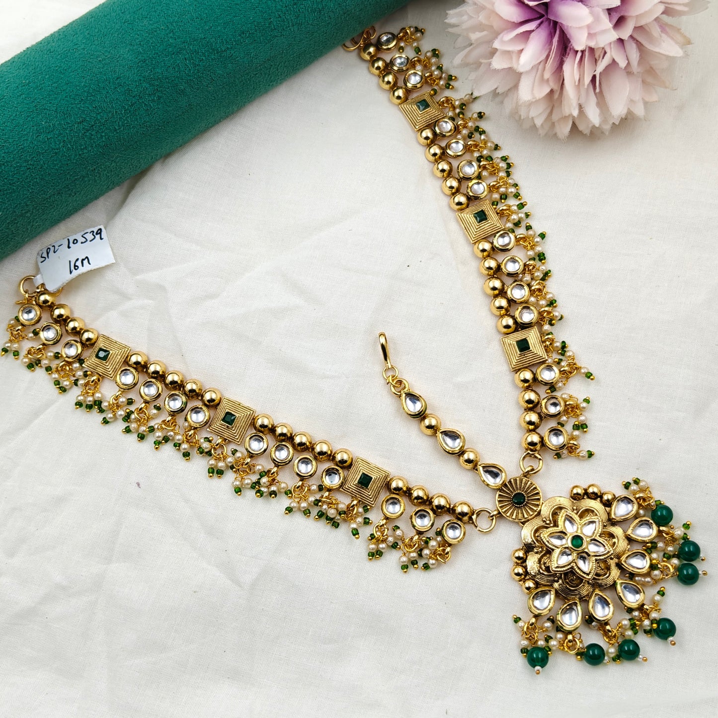 10539 Kundan HairSet Green