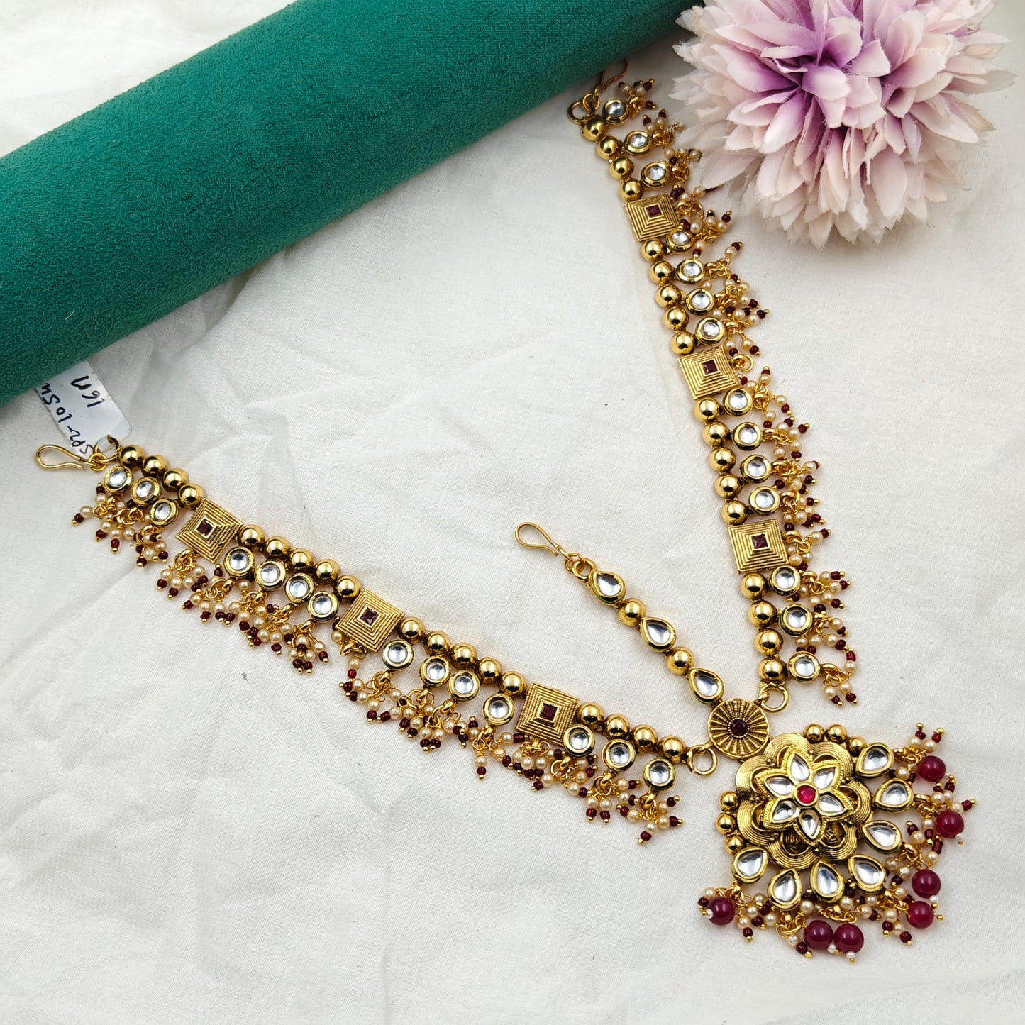 10540 MaangTikka Matha Patti Kundan Hair Set