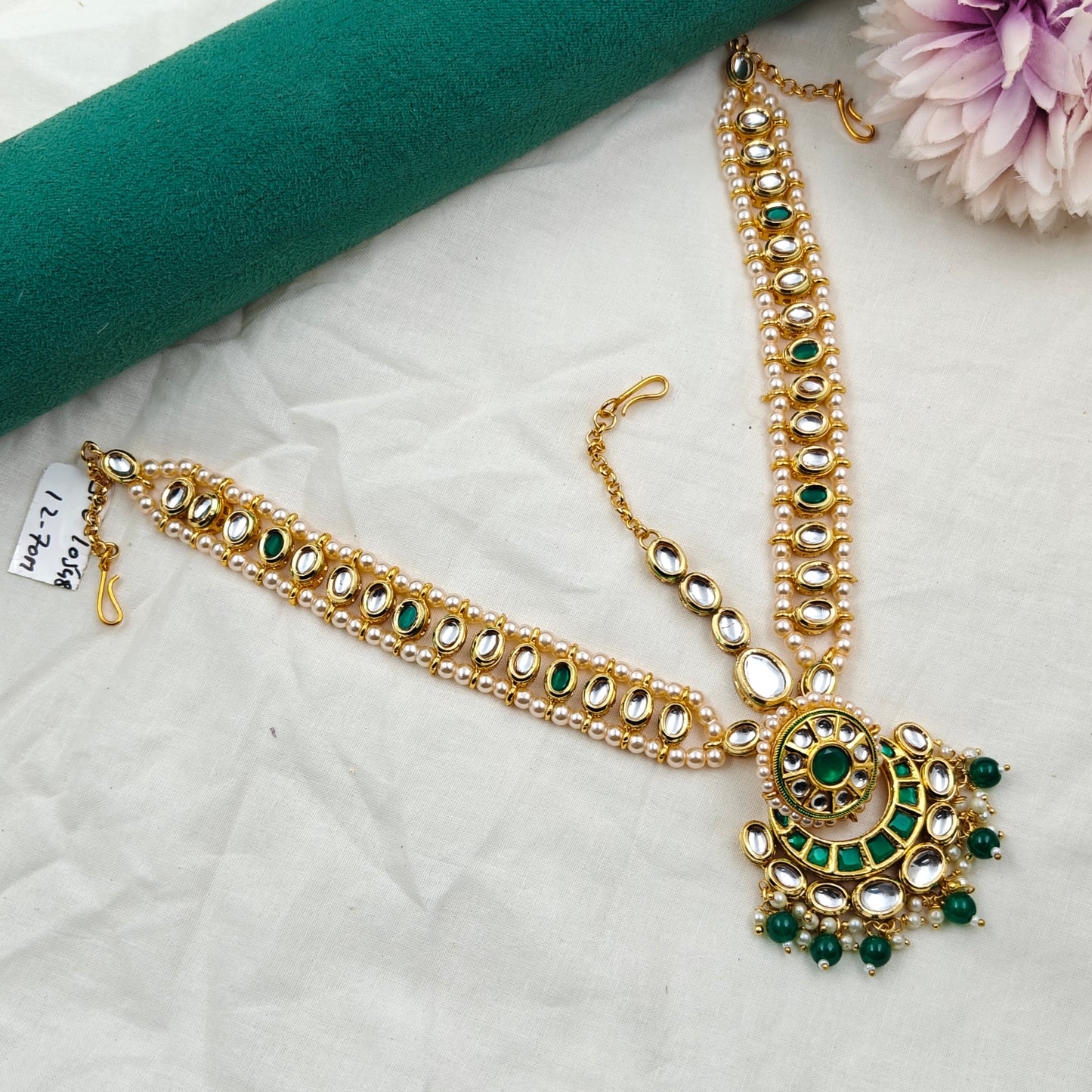 10548 MaangTika Matha Patti Kundan Hair Set