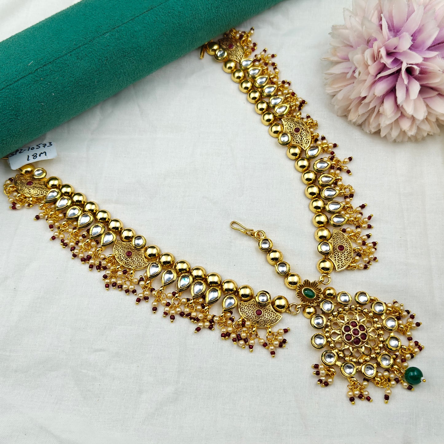 10573 Kundan Mathapatti Headset