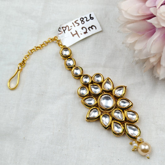 15826 Kundan MaangTikka White Drop