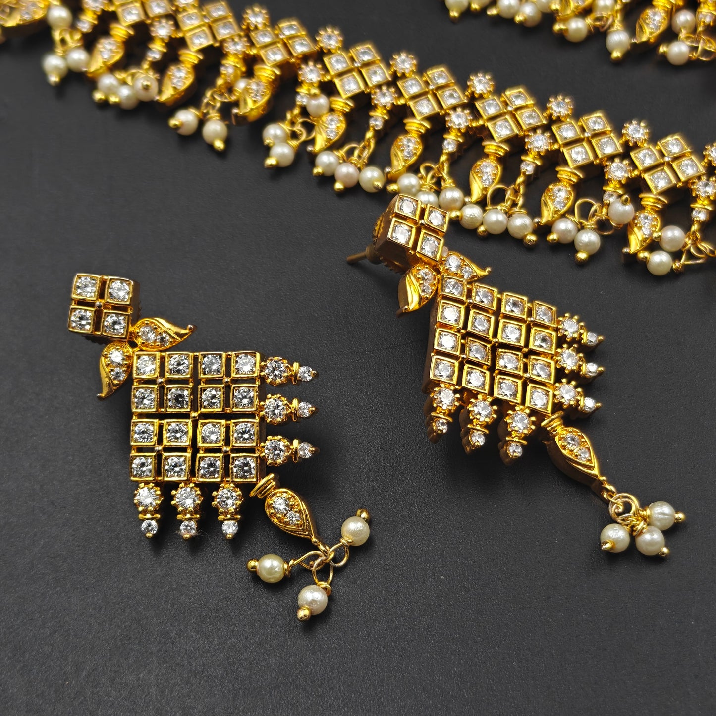 14571 GP Full White Combo Necklace Set Without Pendent