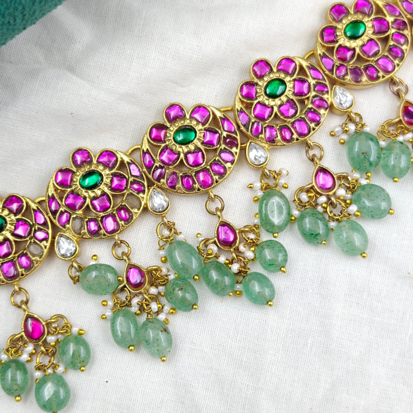 39518 Jadau Bottumala Choker