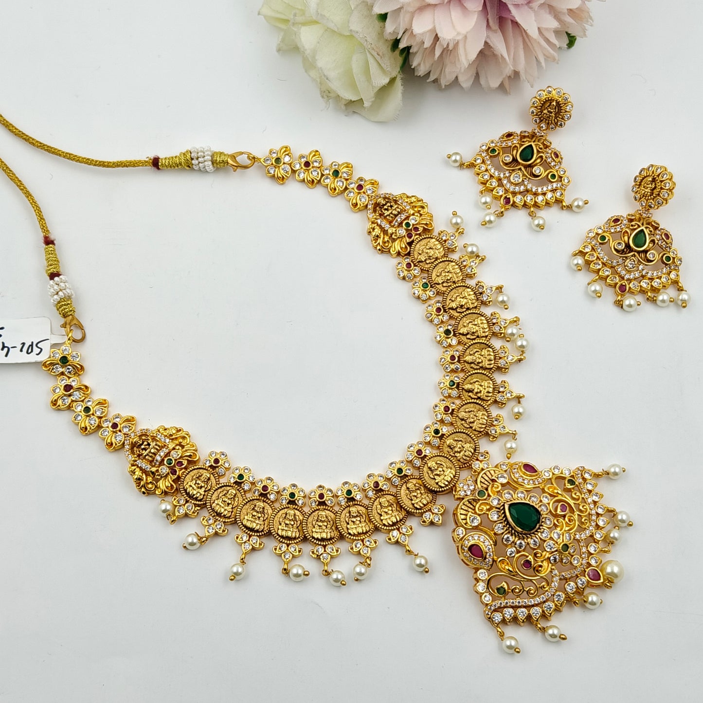 40840 Matte Kasulu Short Necklace Set With Locket