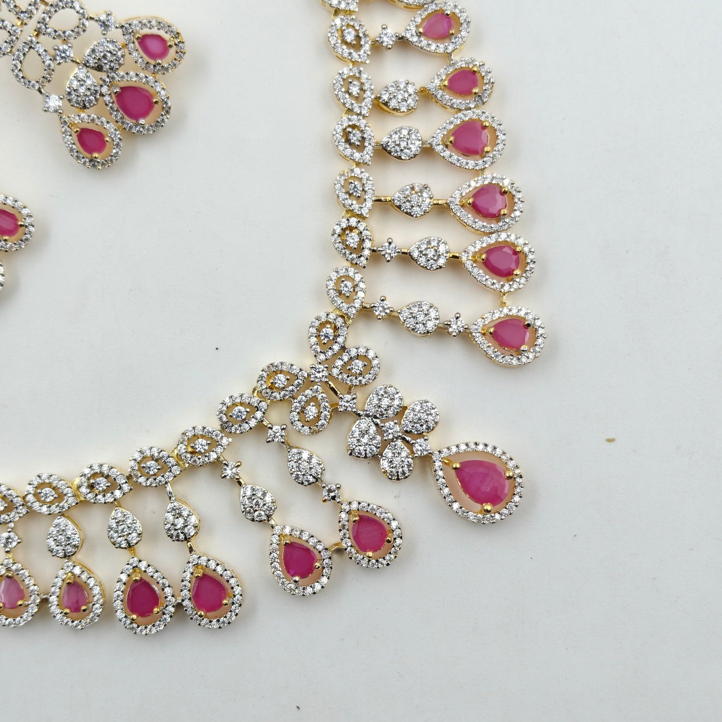 39583 Red Stone GJ Diamond Look Short Necklace Set with Earrings