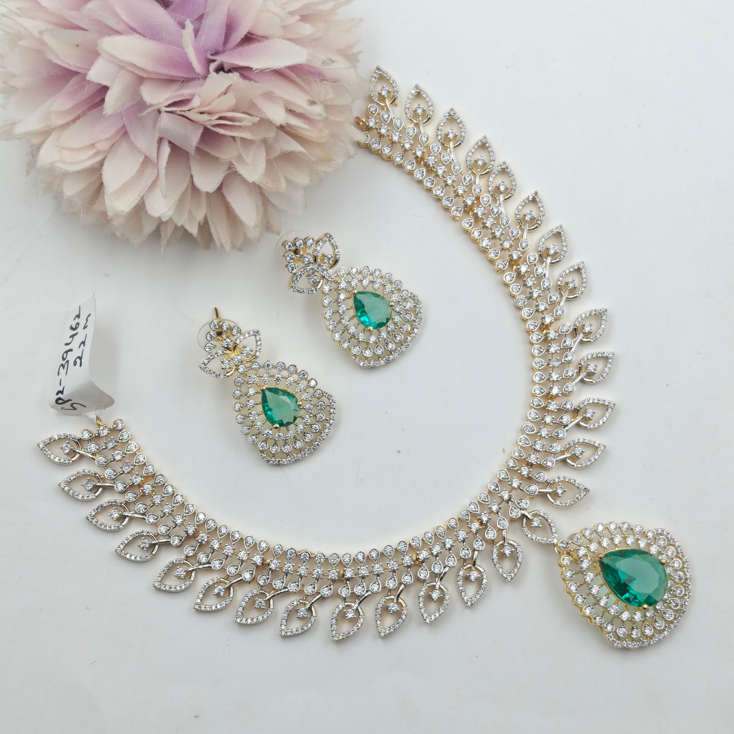 39462 GJ Fancy Mango Necklace Set in Rama Green