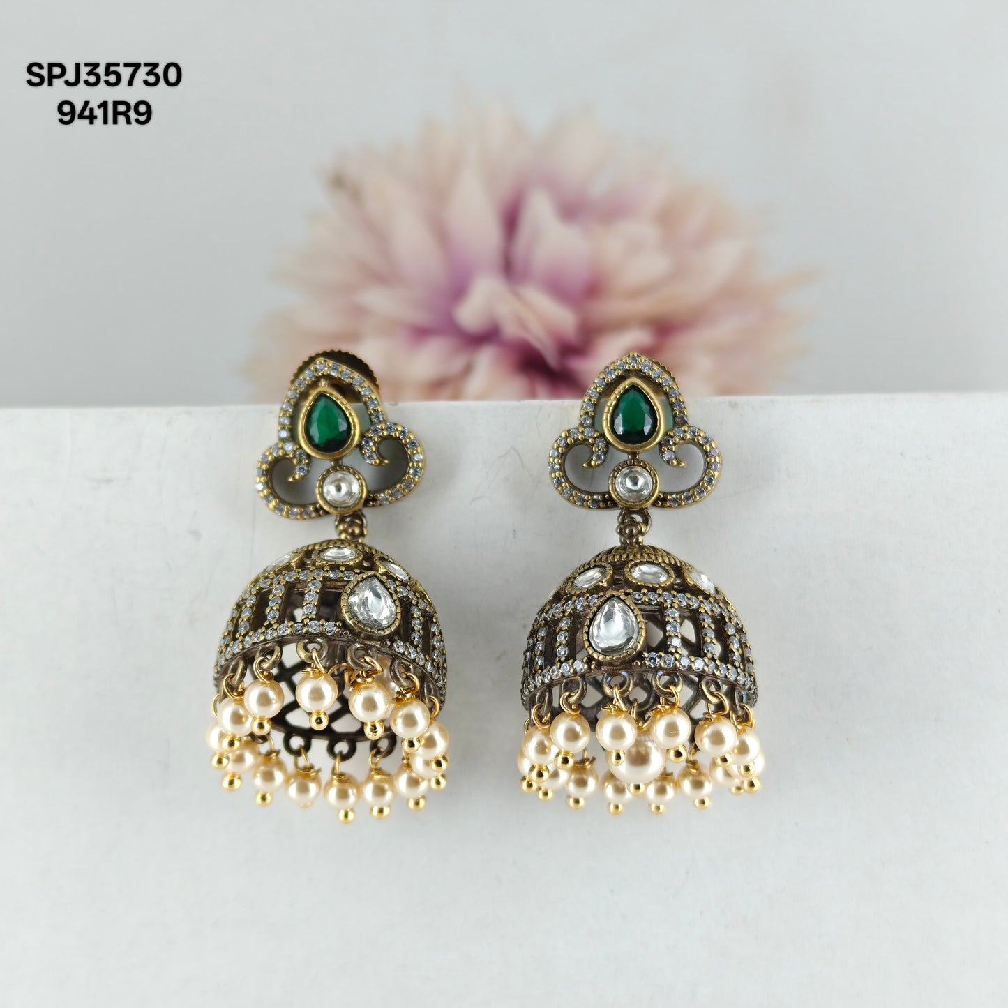 35730 Victorian Jhumki Green