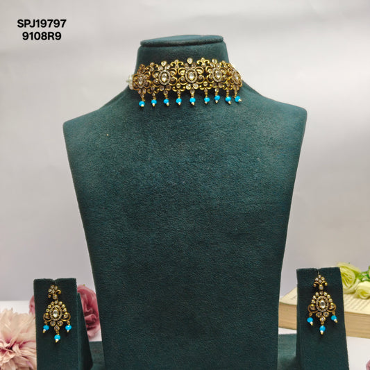 19797 Victorian Choker With 3 Lines Pota
