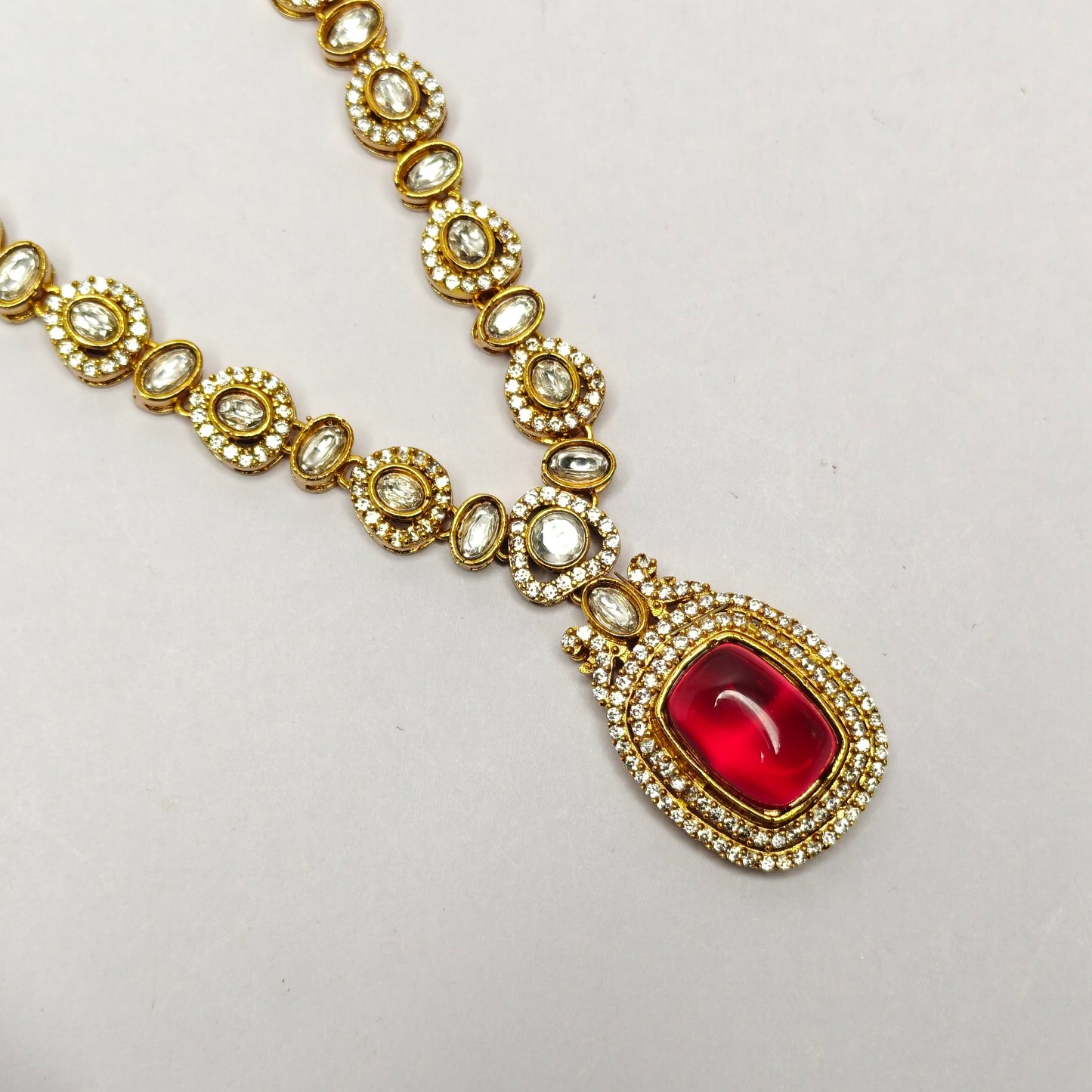 41016  Victorian red short necklace with mozzonite stone