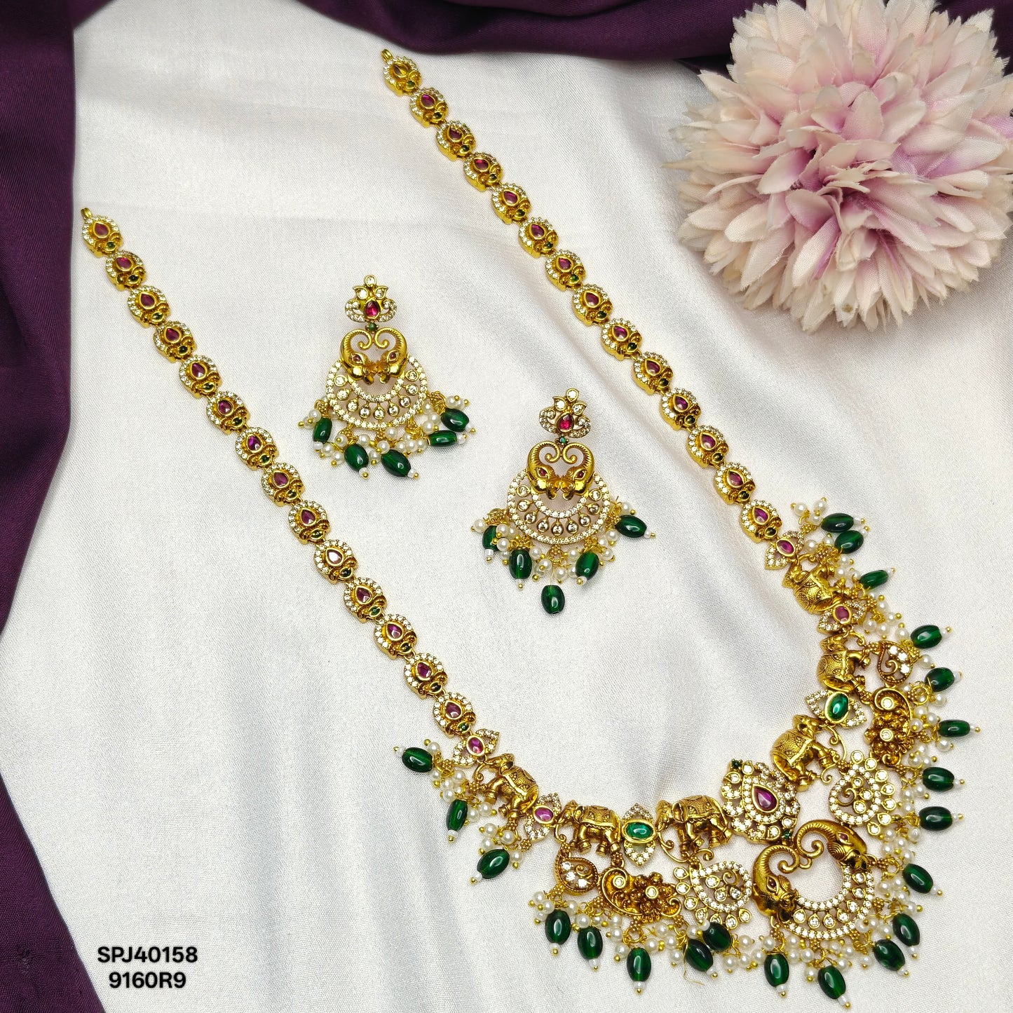 40158 Matte Elephant Necklace Set Long
