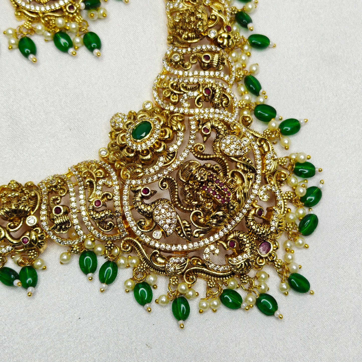 39767 CZ lakshmi short necklace with screw back!!