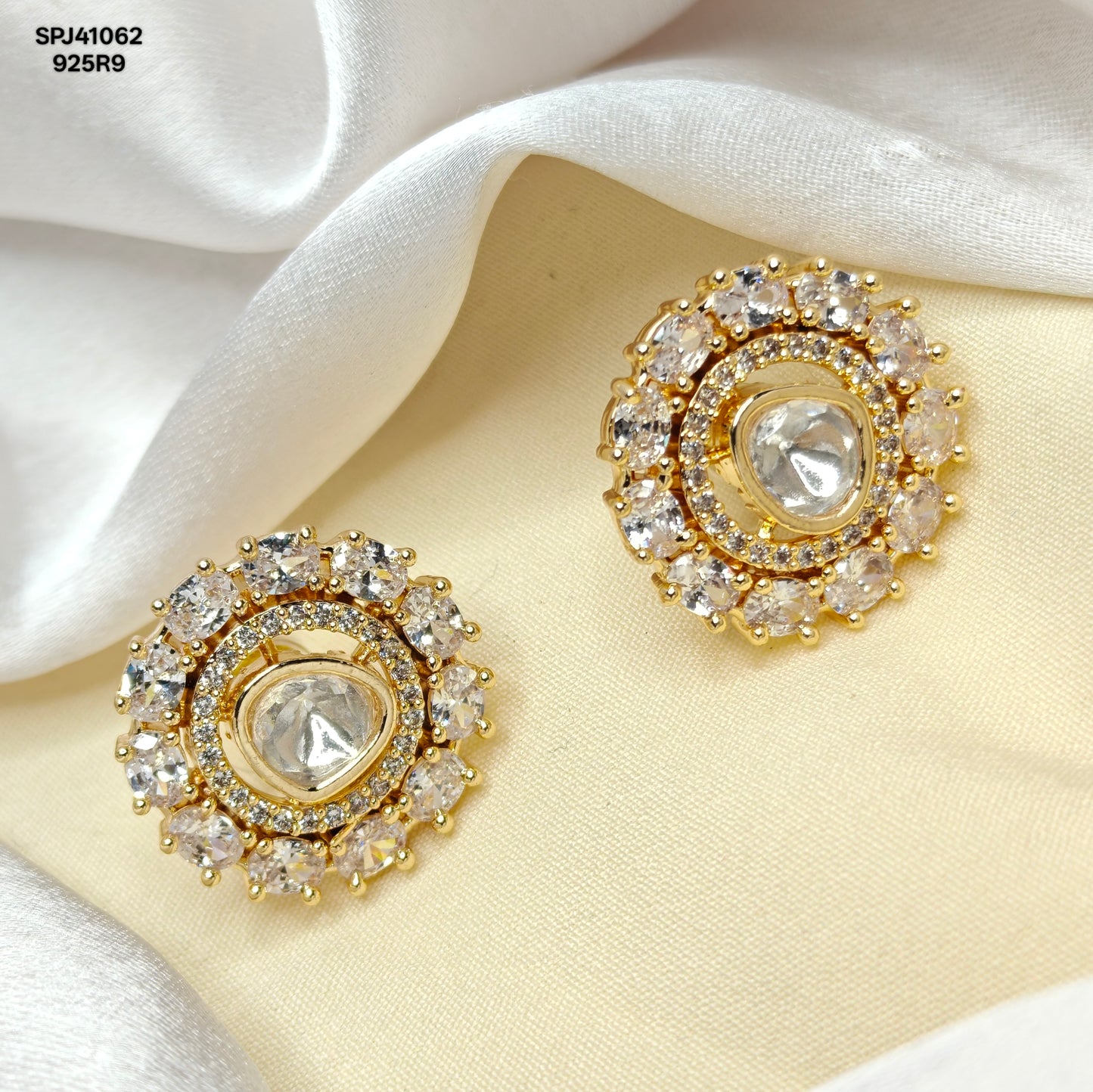 41062 CZ White Stone Studs
