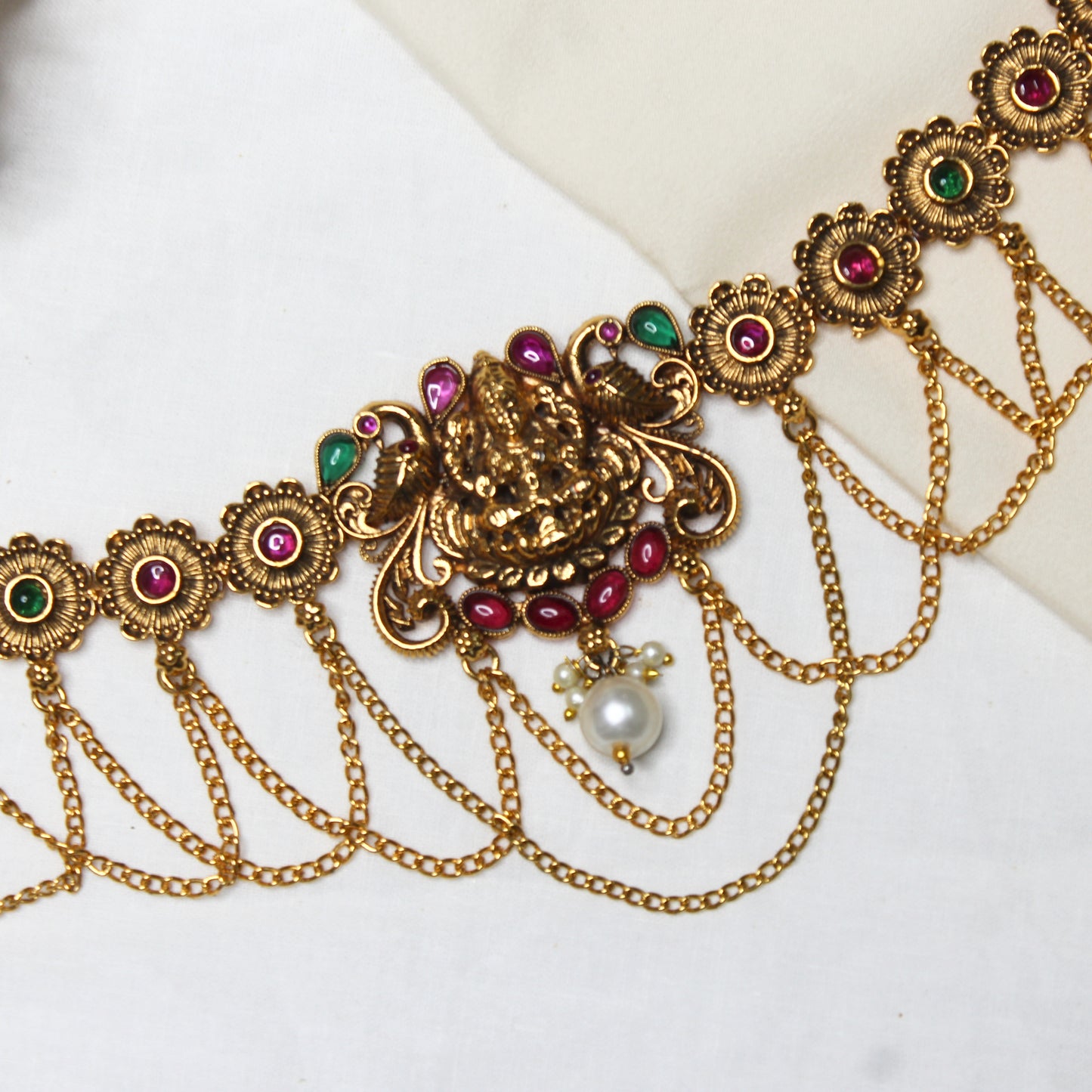5929 God Peacock Matte Chain Vaddanam