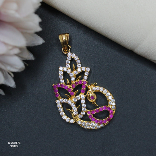 32178 GP Peacock Locket Red With Hook