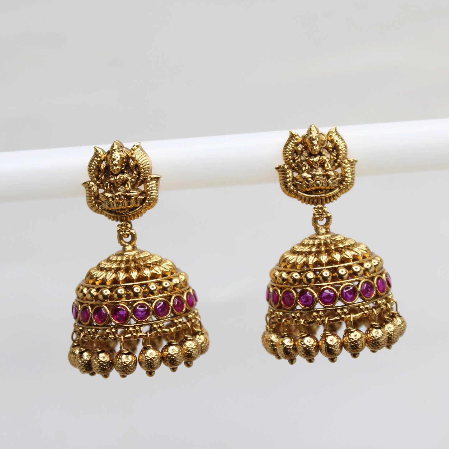 41244 Matte Laxmi Jhumki Red