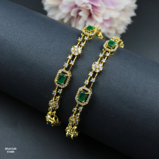 41249 GP Green Square Stone Bangle 2'10 Size