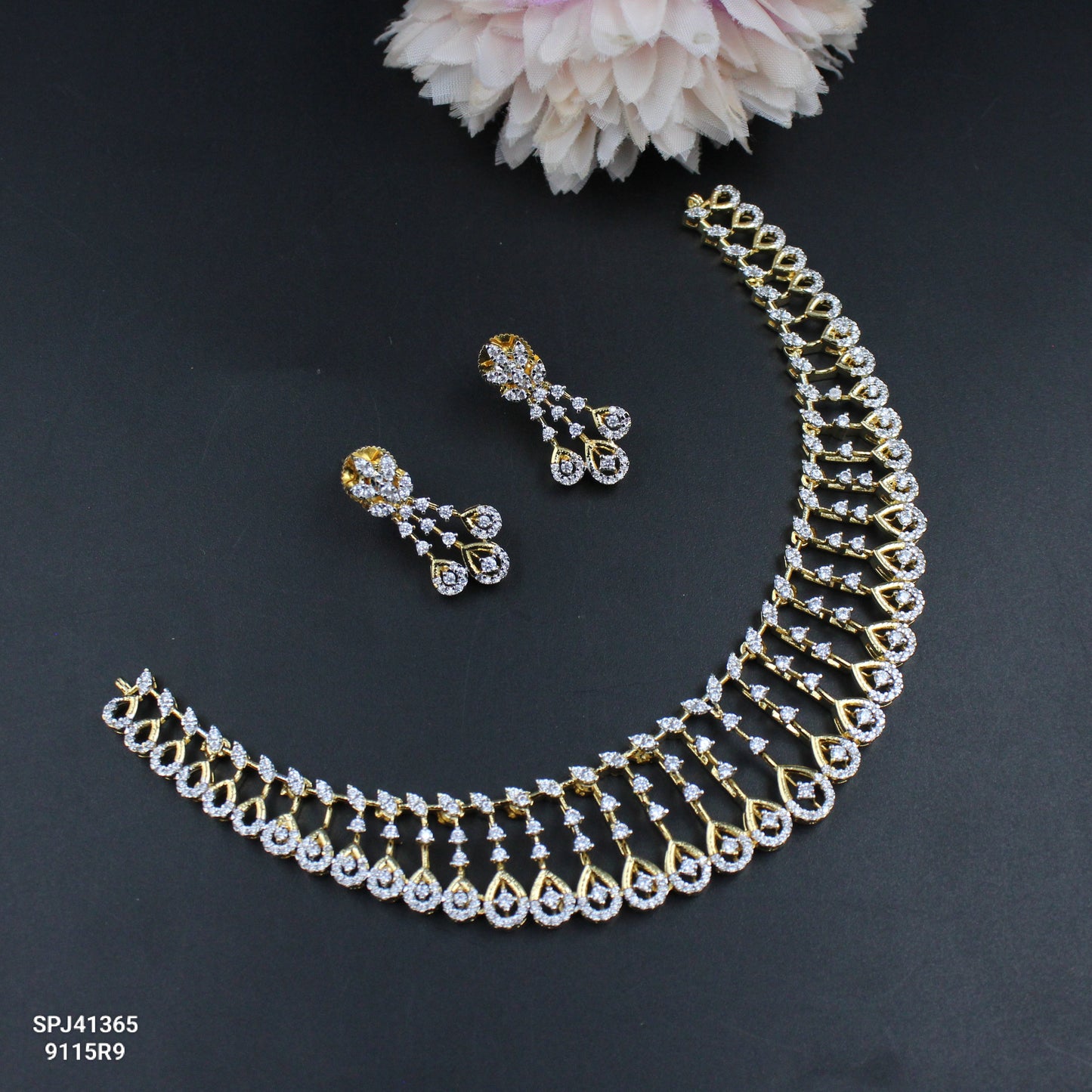 41365 GJ Fancy Necklace