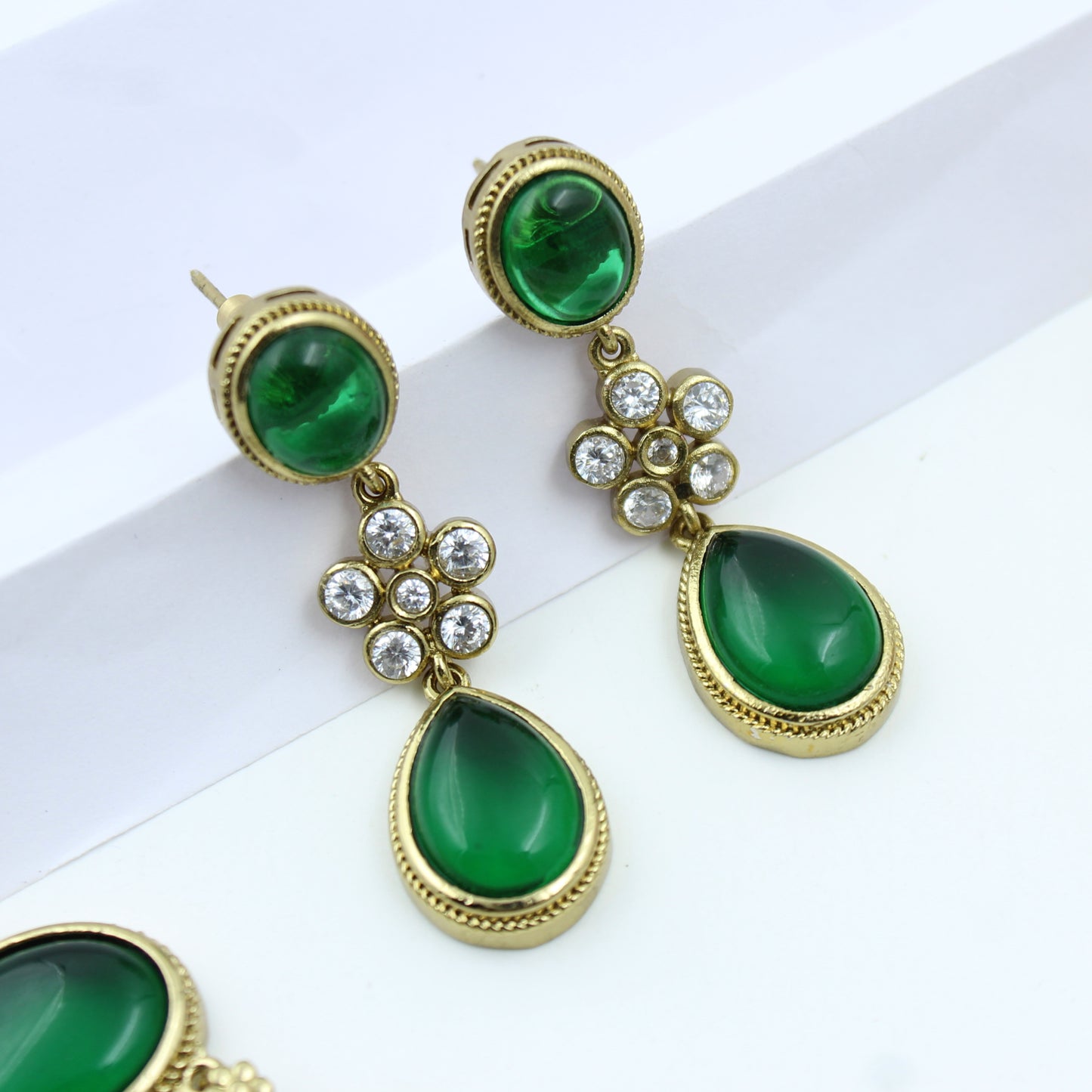 41415 Green Victorian Short Necklace