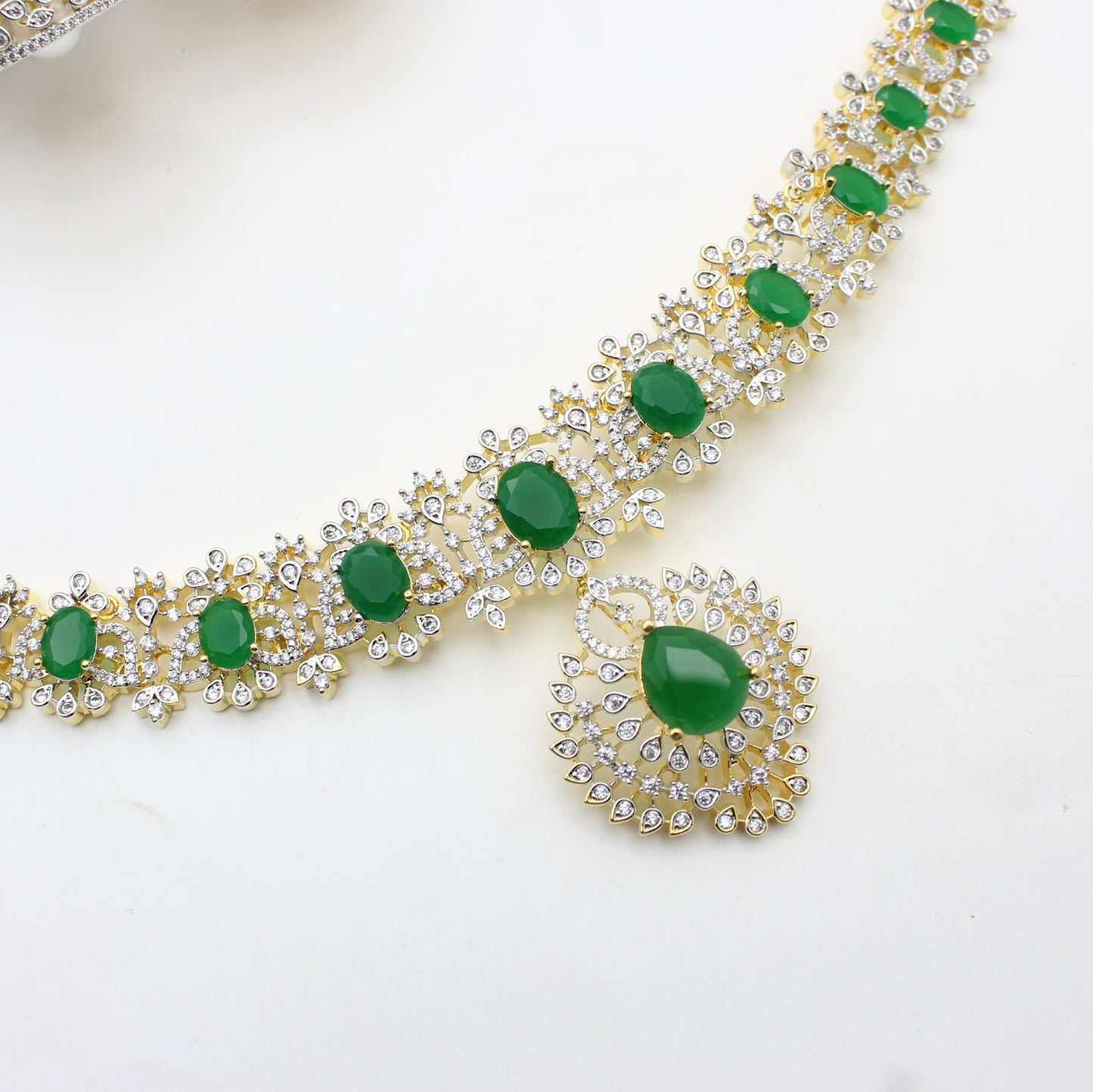 41513 GJ Short Necklace Set Green