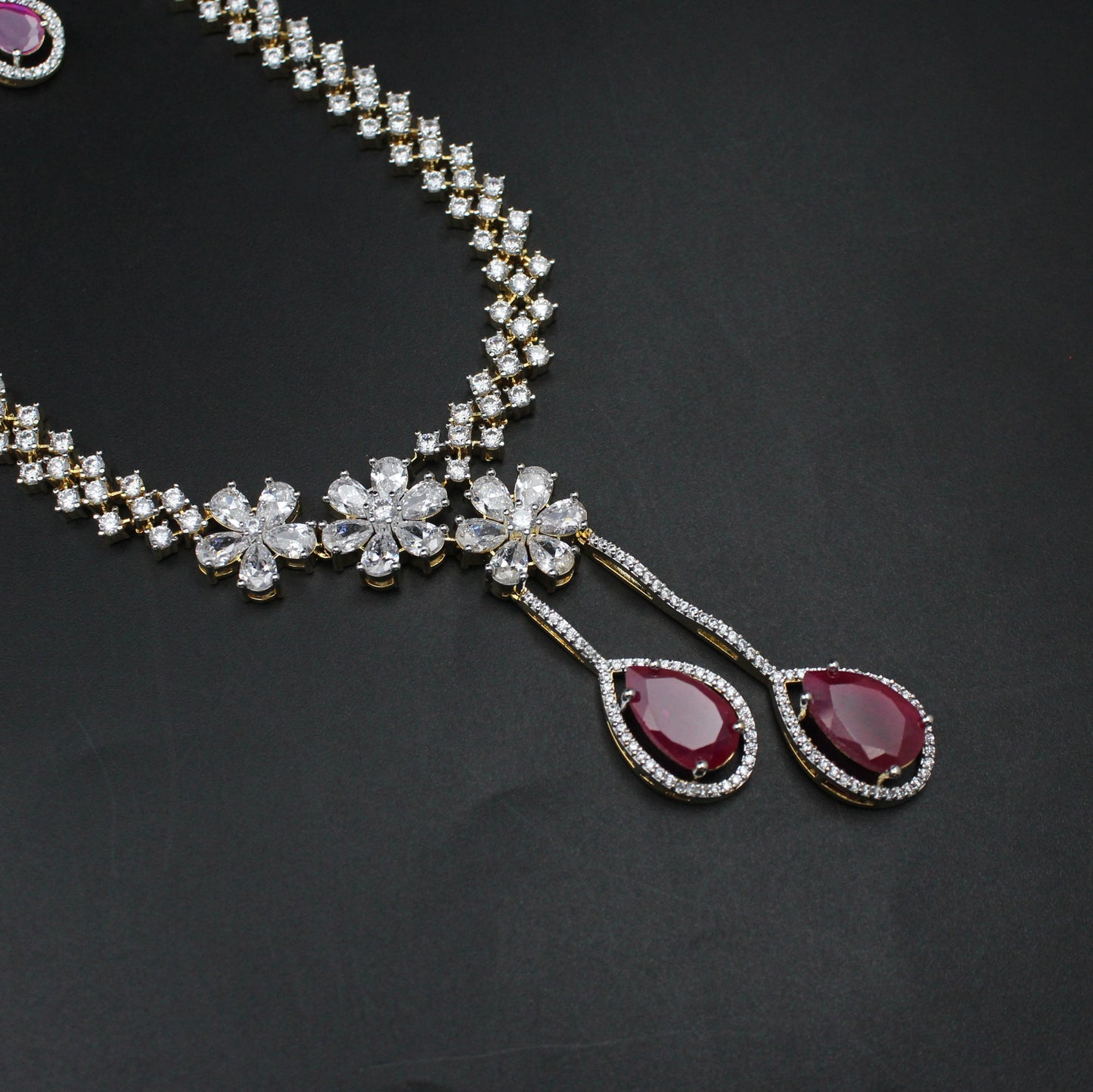 41520 GJ Fancy Short Necklace Set Red