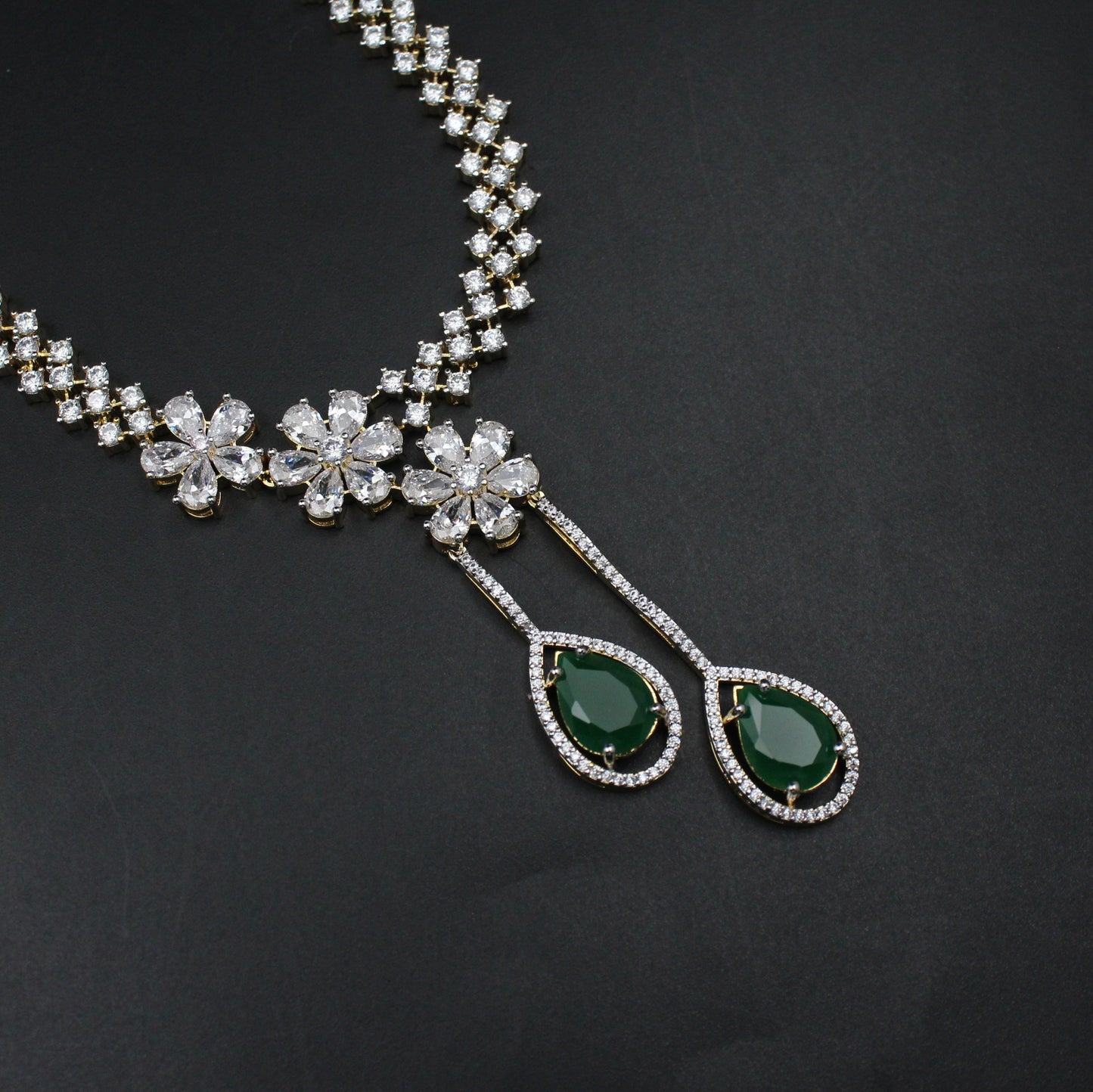 41519  GJ Fancy Short Necklace Set Green