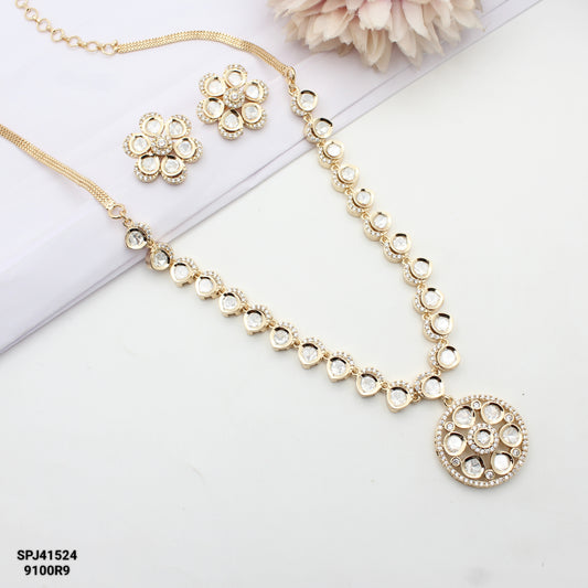 41524 GP White Stone Necklace
