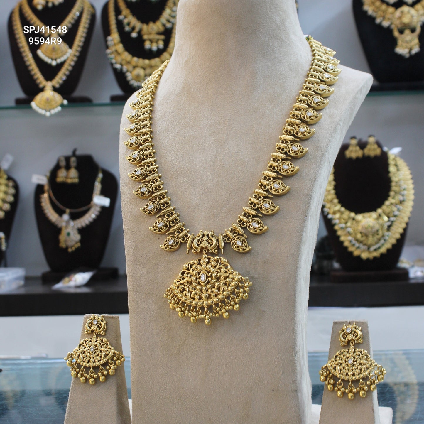 41548 Traditional Mango 2 In 1 Kundan Stone Necklace Set Long