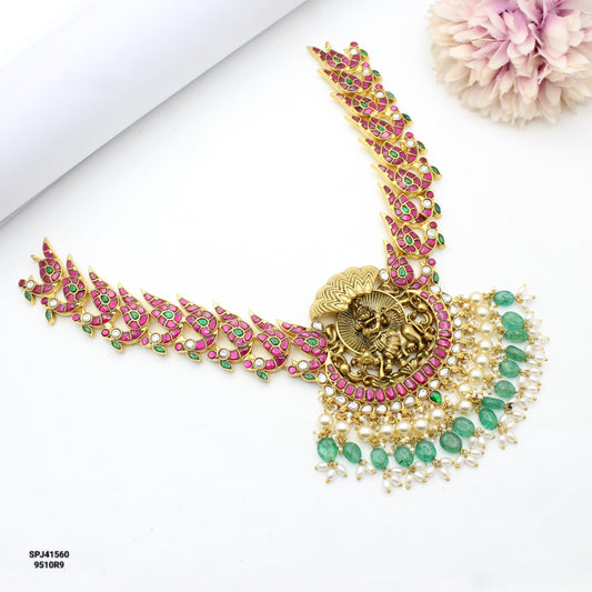41560 Jadau Krishna Short Necklace
