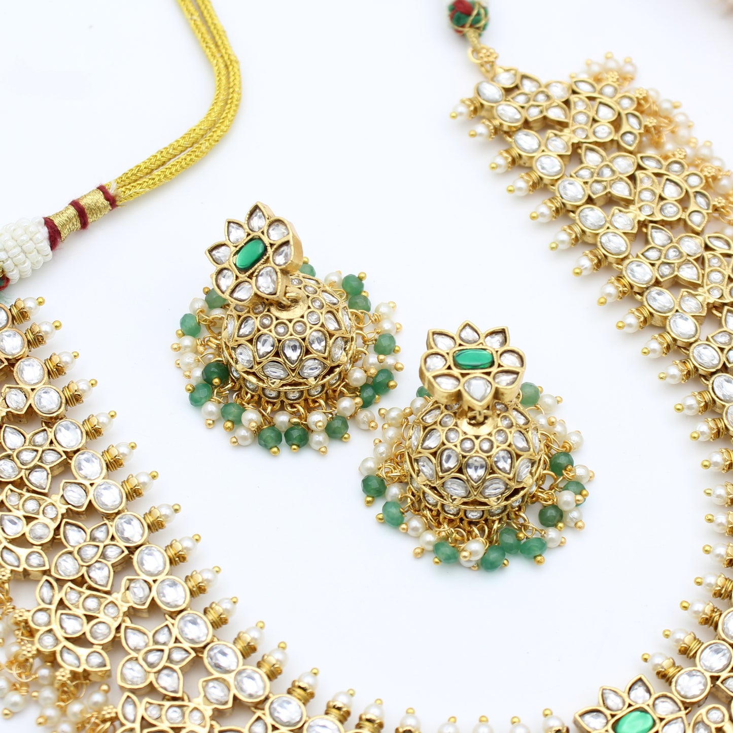 41631 Jadau Full White Short Necklace