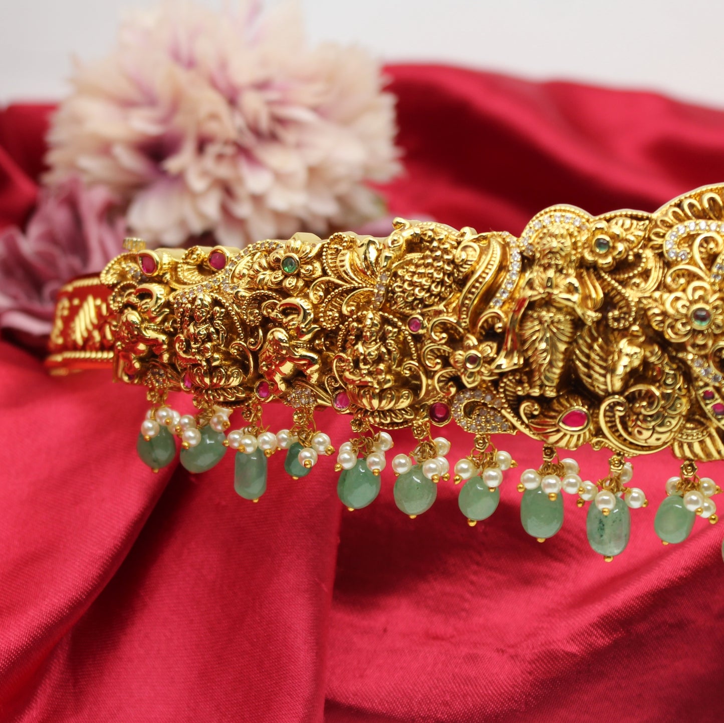 41648 Nakshi Laxmi Peacock Vadanam With Green Beads