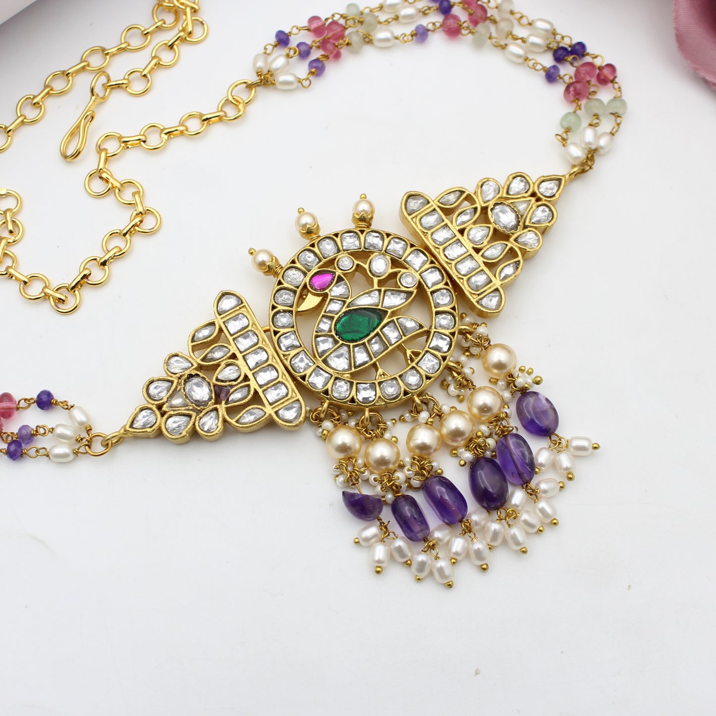 41673 Jadau white stone with peacock pattern choker