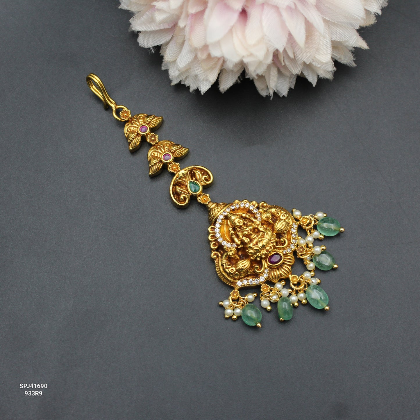 41690 Nakshi Laxmi Peacock Maangtikka With Green Beads