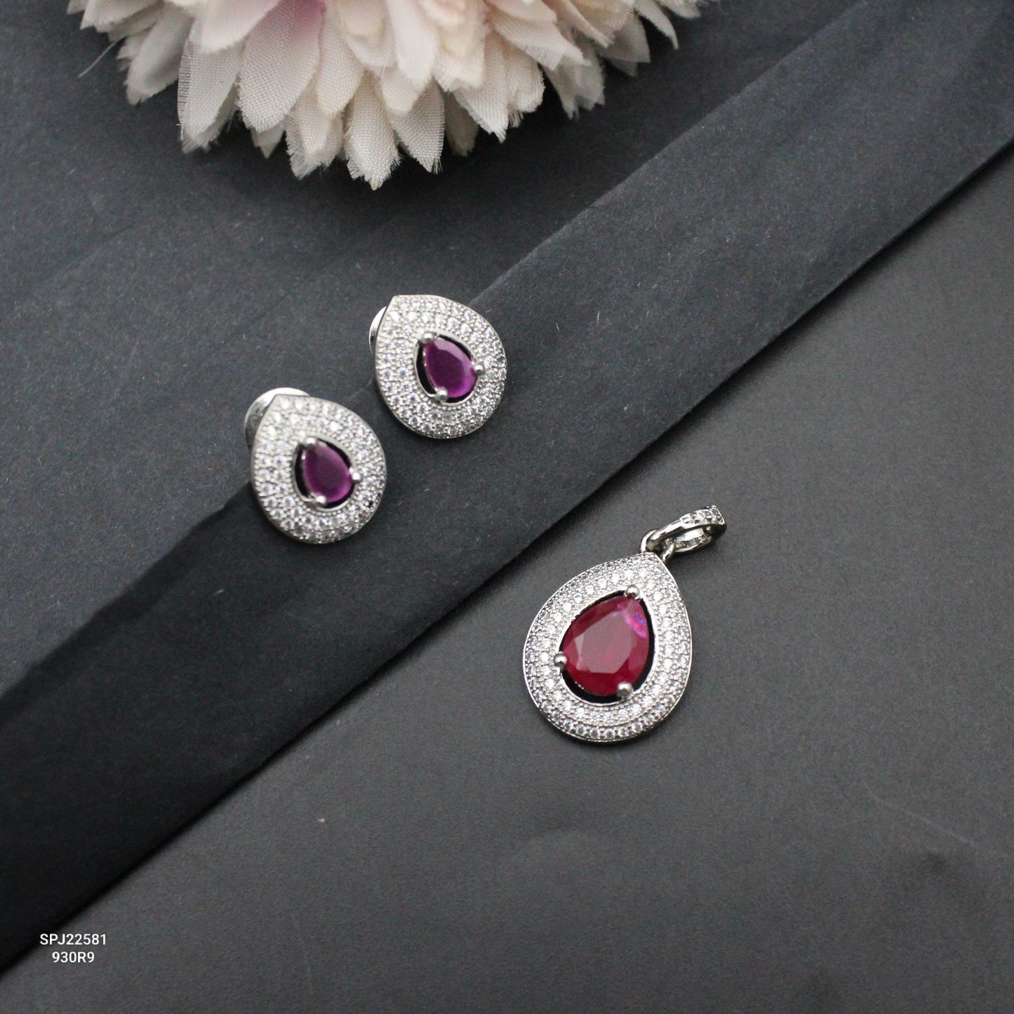 22581 Platinum Drop Shape Pendant Set Red