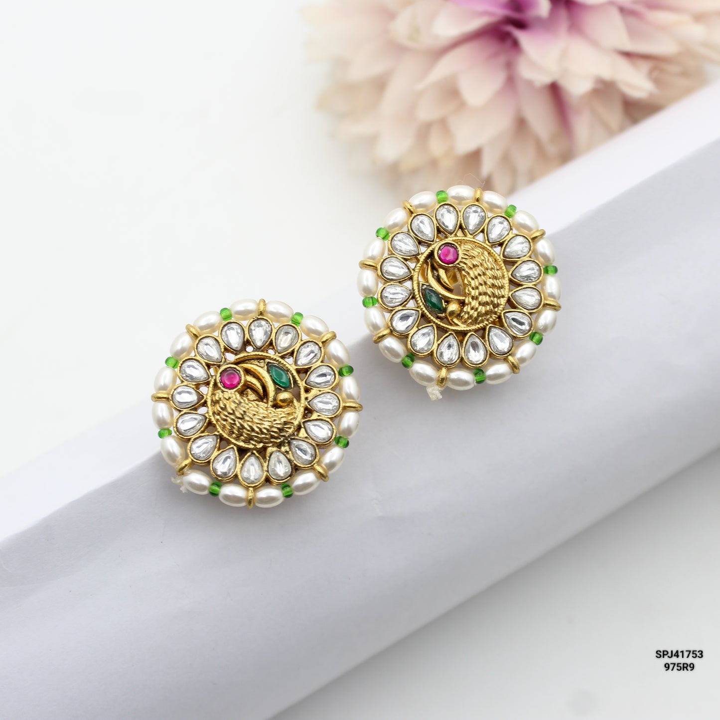 41753 Jadau Full White Studs