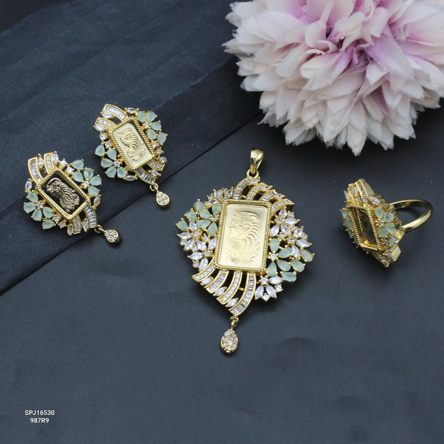 16530 GP Pendant Set With Finger Ring Mint Green