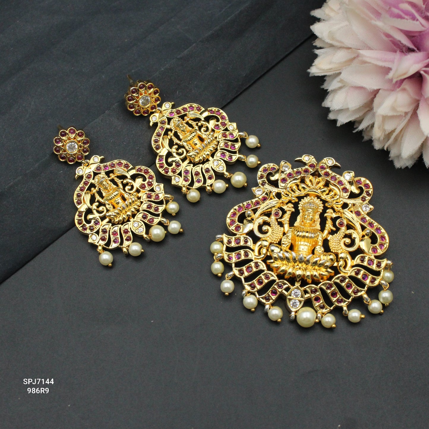 7144 Laxmi Peacock  Kempu Pendant Set