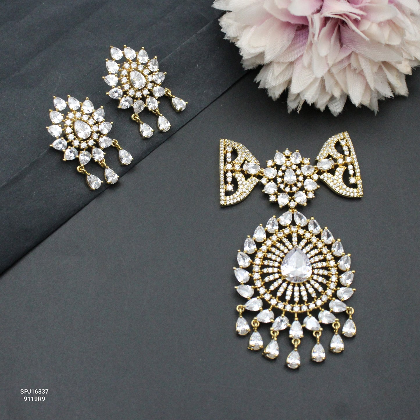 16337 GP Ranihaar Pendant Set