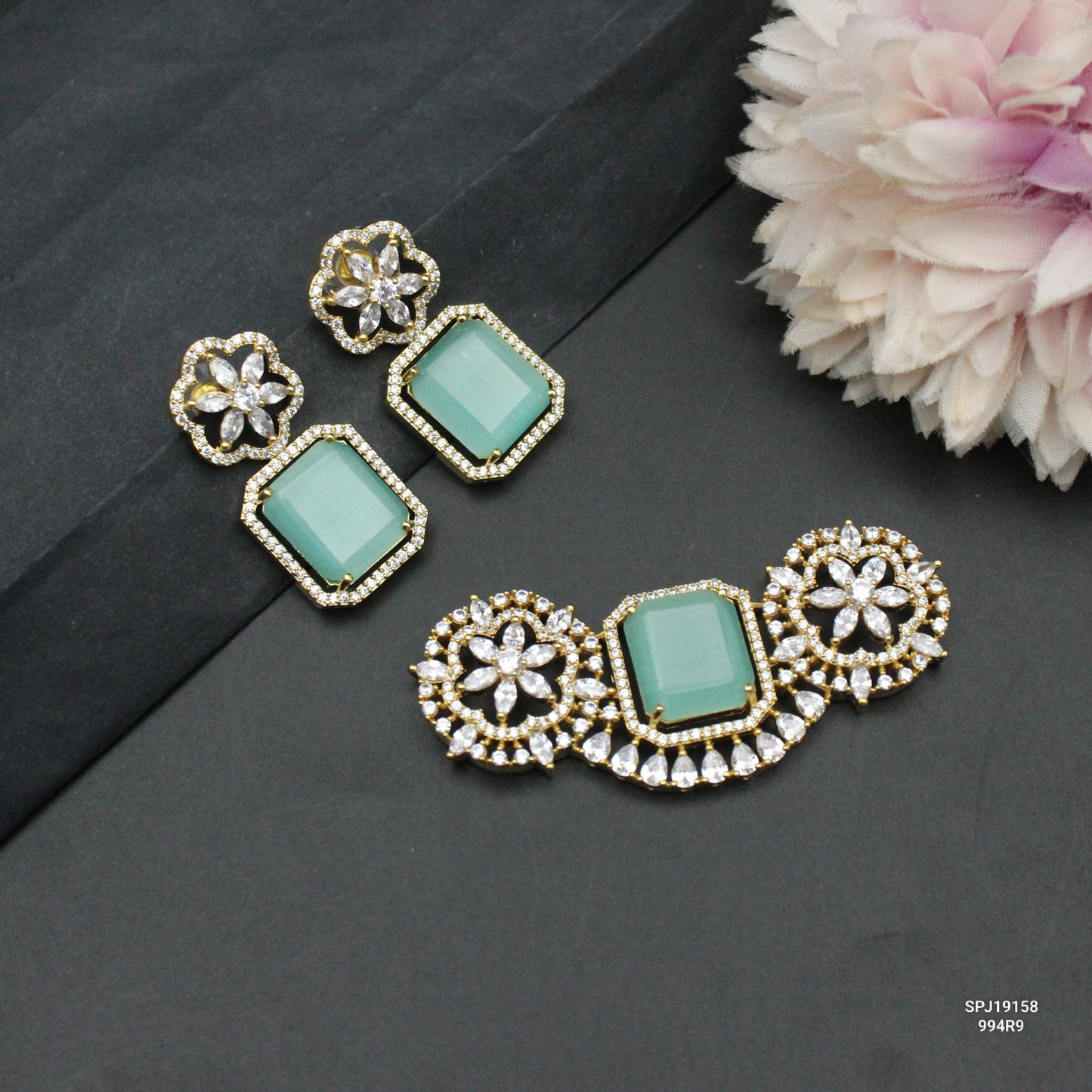 19158 GP Pendant Set