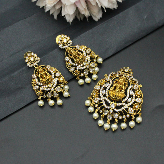 41089 Victorian Laxmi Pendant Set White