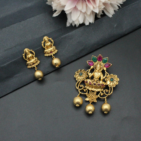 3177 Laxmi Kempu Nakshi Pendant Set
