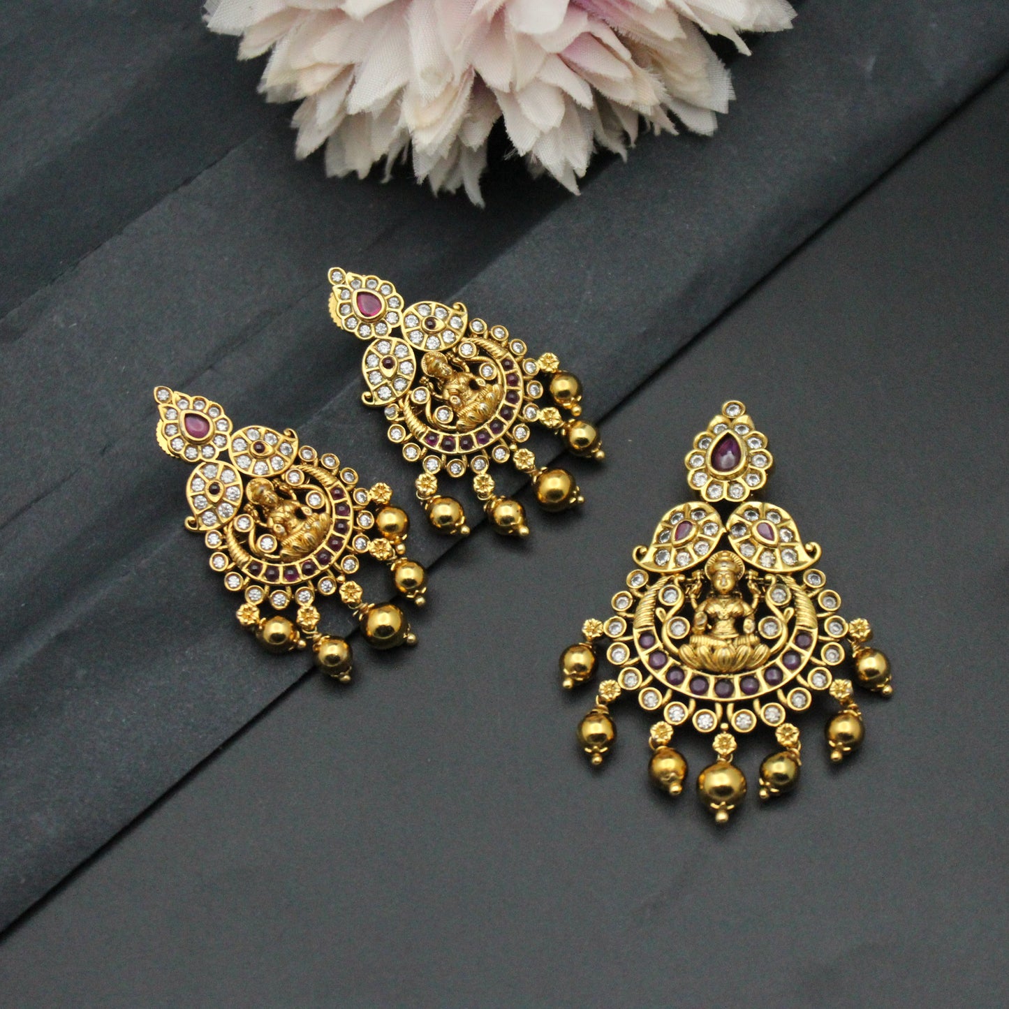81237 Nakshi Mango Laxmi Pendant Set Red