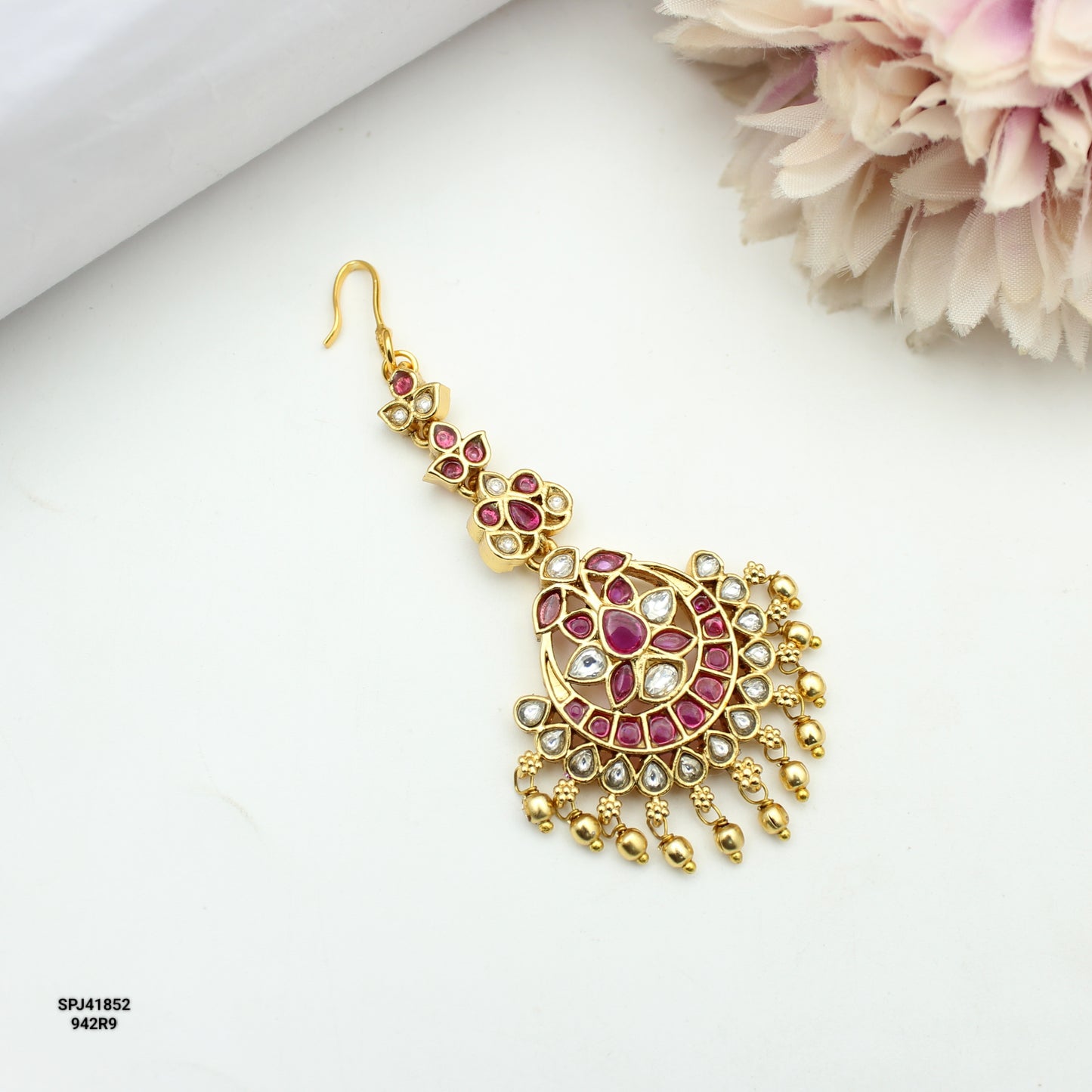 41852 Flower Maangtikka Red