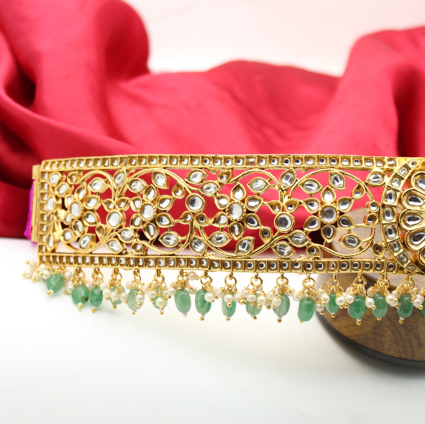 41907 Full White Bridal Vaddanam