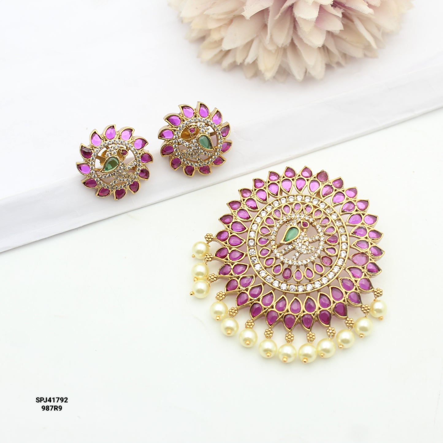 41792 Pota Stone Peacock Pendant Set
