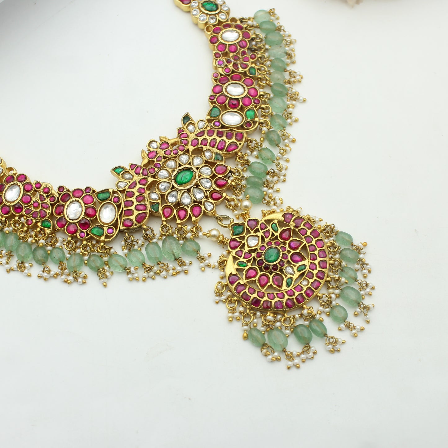 41898 Jadau short peacock necklace