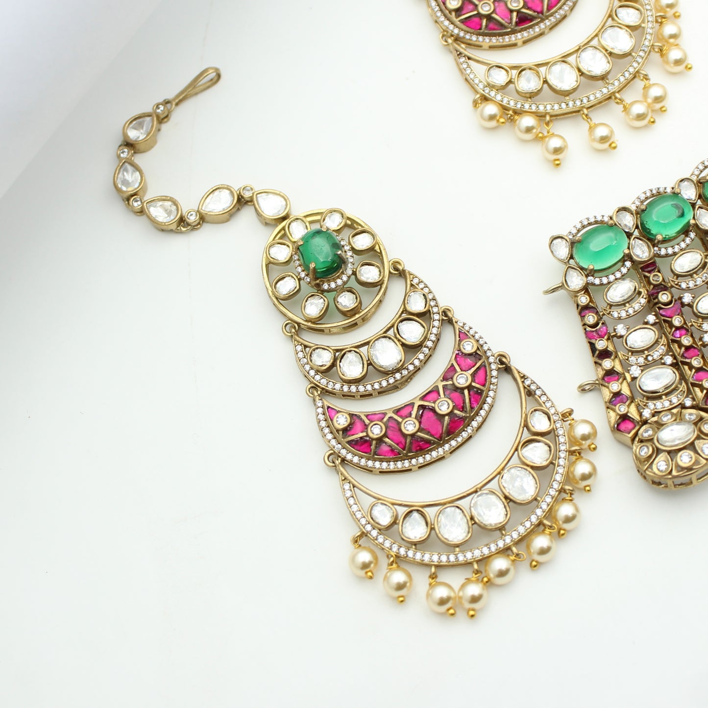 41869 Moissanite Heavy Choker Green Stone With Big Push Back Earrings And Maangtikka